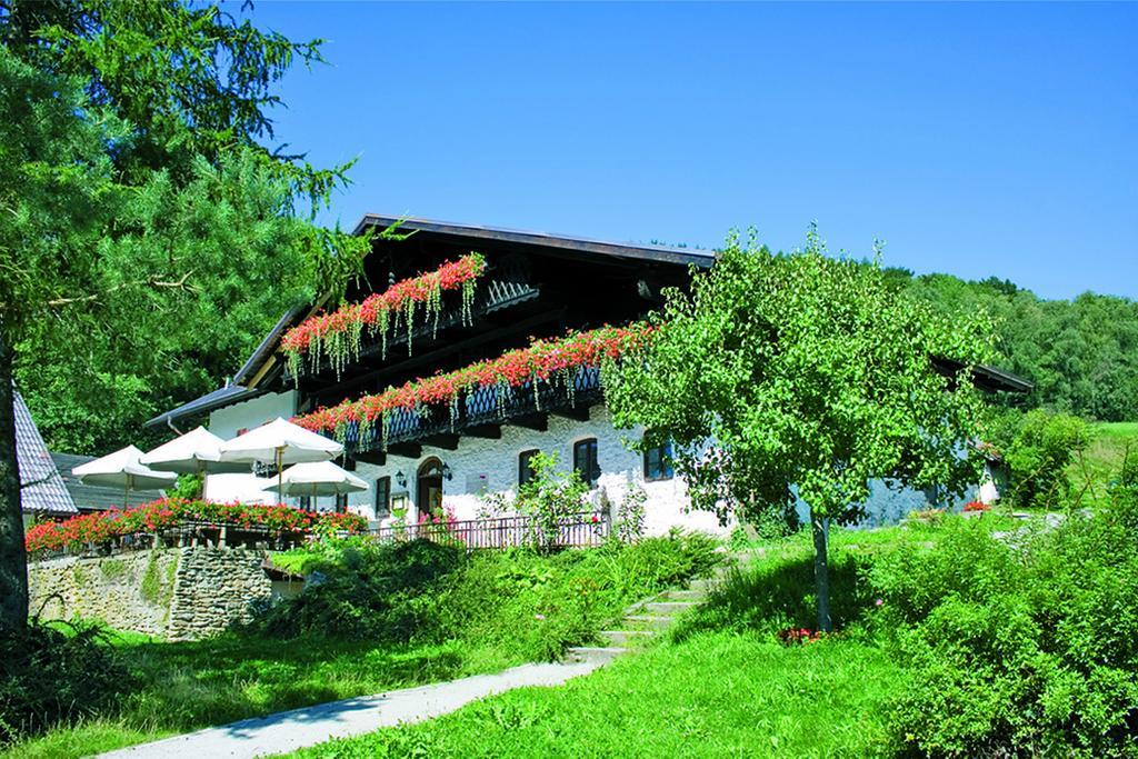 Landgasthof Duellhof Schaufling Luaran gambar